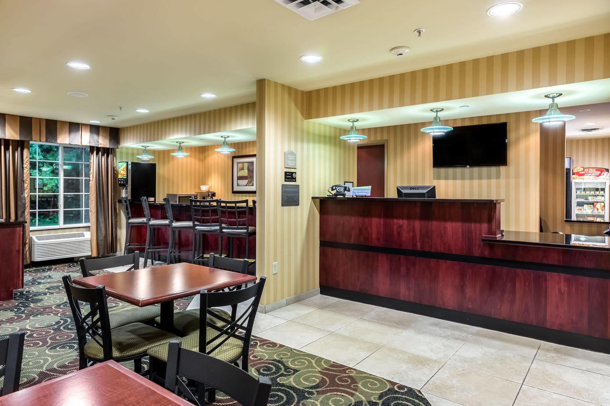 Cobblestone Inn & Suites - Vinton, Ia Dış mekan fotoğraf